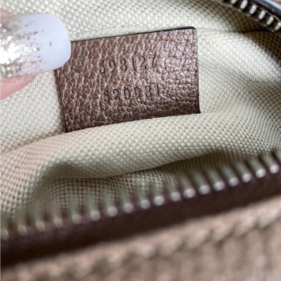 GUCCI GG SMALL SHOULDER BAG - Picture 9 of 10